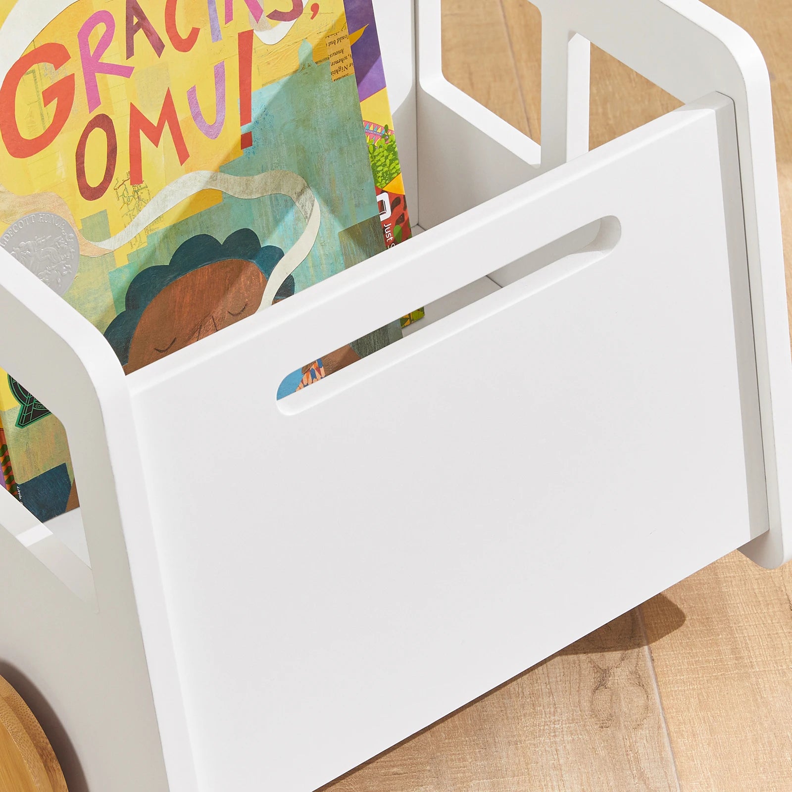 Bus de rangement pour chambre d'enfant