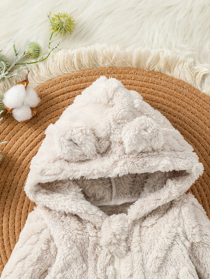 Combinaison à capuche pour bébé