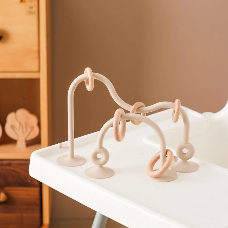 Jouet d'éveil à ventouse pour chaise haute de bébé