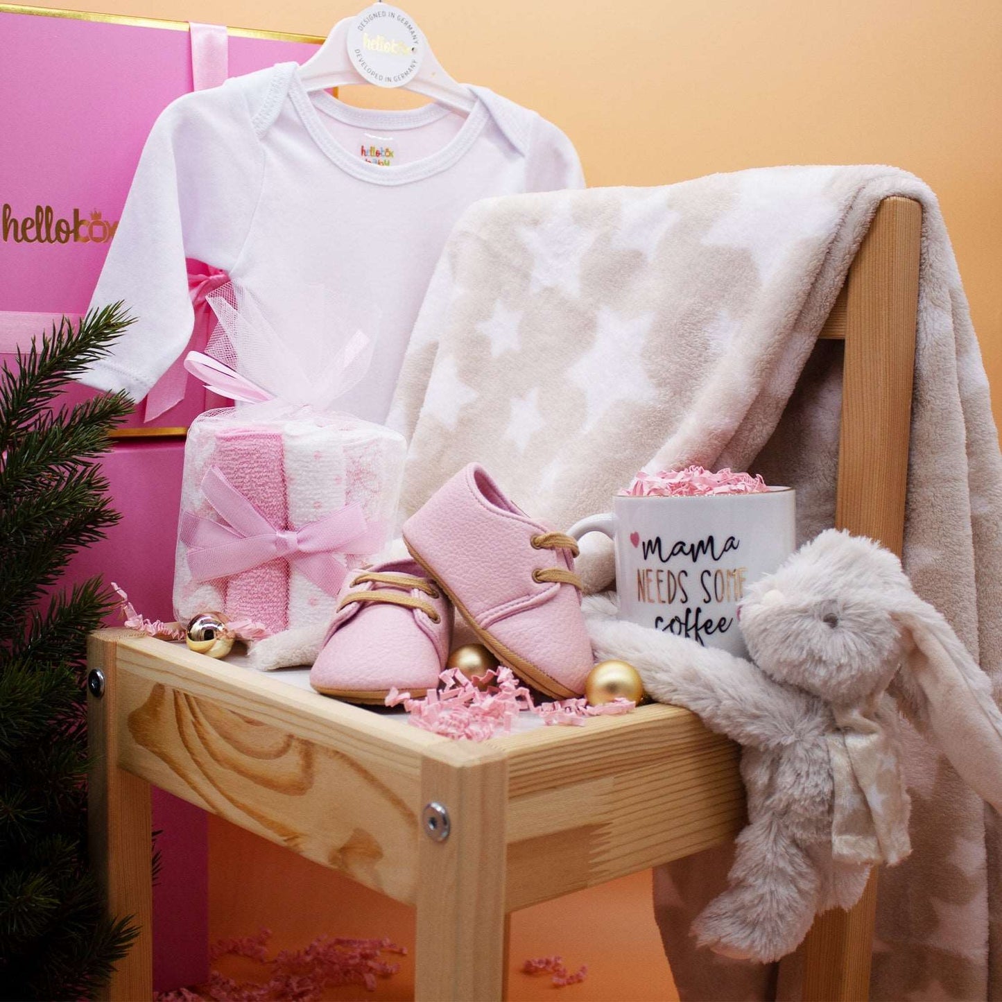 Coffret cadeau naissance avec couverture bébé et doudou (17 pièces)