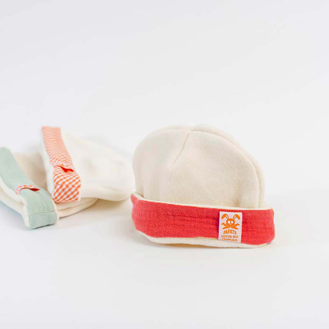 🇫🇷 Bonnet nouveau-né en coton bio - Fraise