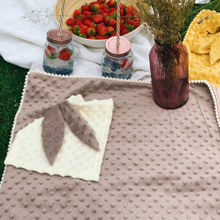 Couverture ultra douce 2en1 avec Doudou Intégré, cappuccino